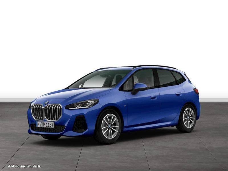 Blau Gebraucht 2024 BMW 220 Active Tourer Van / Kleinbus | 41.425 € - Bild 1/4