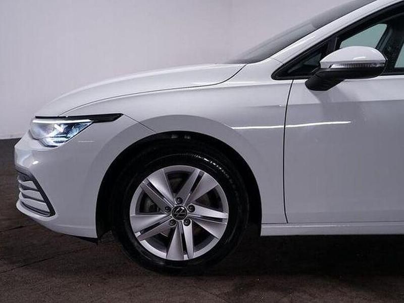 Gebraucht VW Golf VII Life 150 PS (110 kW) 2021 Andere Limousine