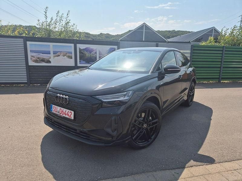 Schwarz Gebraucht 2023 Audi Q4 Sportback e-tron S-Line SUV | 36.999 € - Bild 1/4