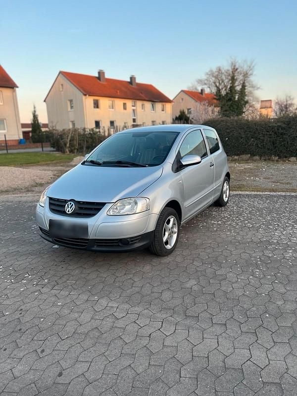 Gebraucht VW Fox 75 PS (55 kW) 2009 Silber Kleinwagen
