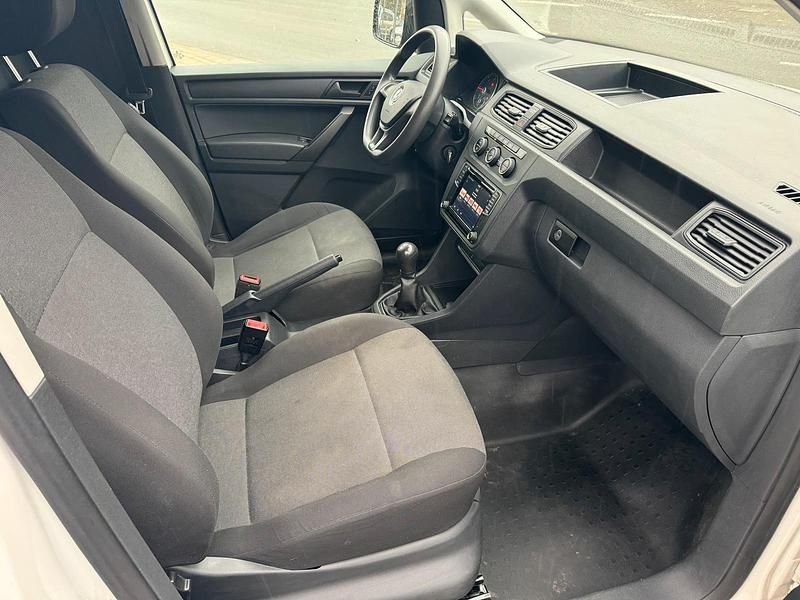 Gebraucht VW Caddy 102 PS (75 kW) 2017 Weiß Van / Kleinbus