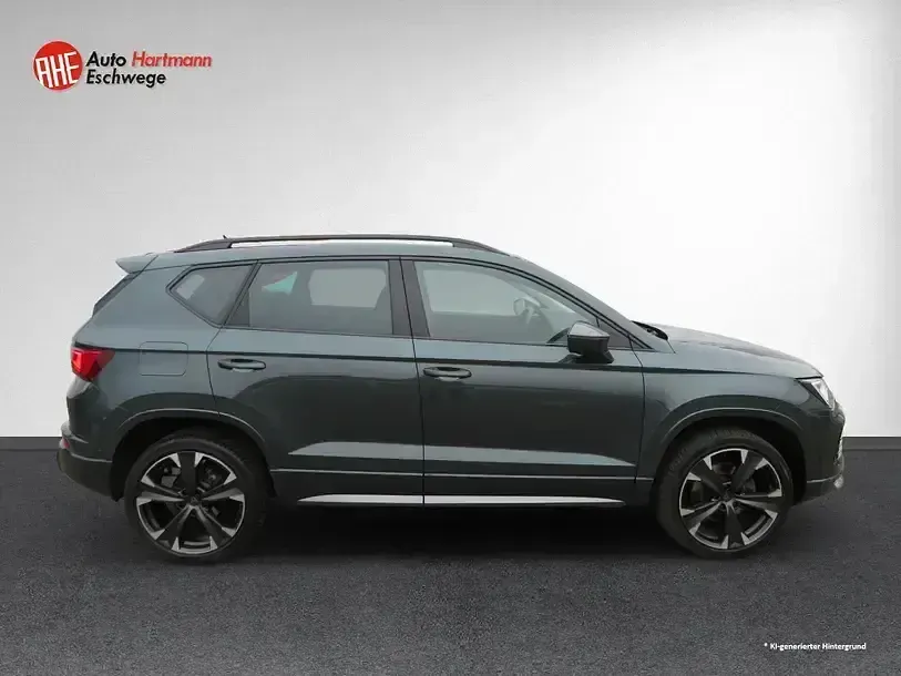 Gebraucht Cupra Ateca 150 PS (110 kW) 2023 Camouflage grün SUV