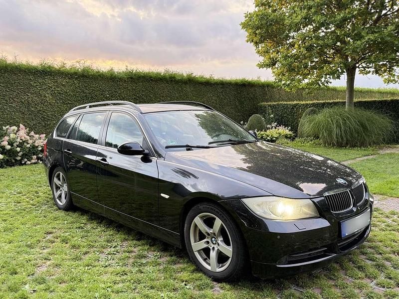 Gebraucht 2005 BMW 325 Kombi | 2.999 € (Etwas zu teuer) - Bild 1/4