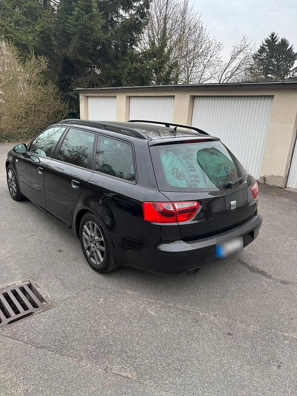 Gebraucht Seat Exeo 143 PS (105 kW) 2013 Schwarz Kombi