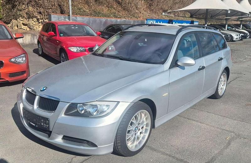 Gebraucht BMW 318 129 PS (94 kW) 2006 Silber Kombi