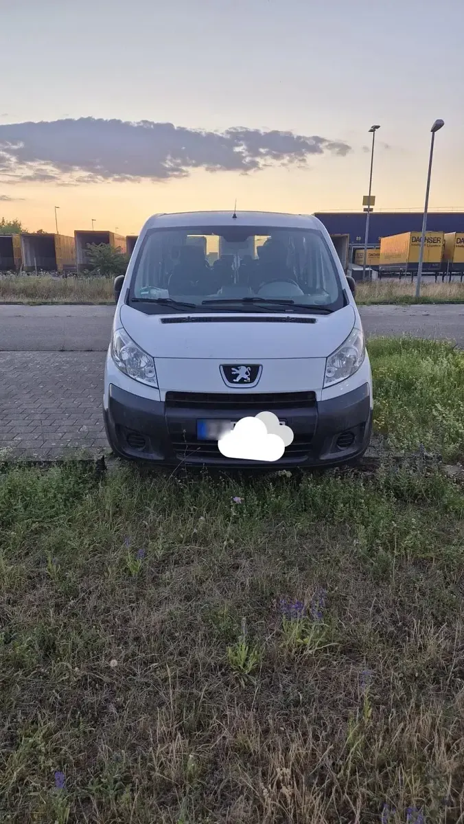 Gebraucht Peugeot TePee 90 PS (66 kW) 2010 Weiß Van / Kleinbus