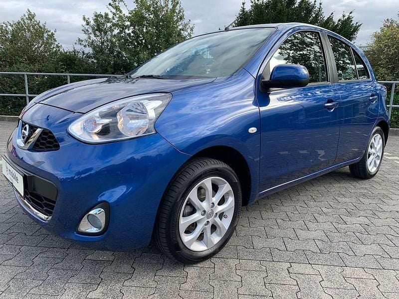 Blau metallic Gebraucht 2015 Nissan Micra Tekna Kleinwagen | 8.300 € (Etwas zu teuer) - Bild 1/4