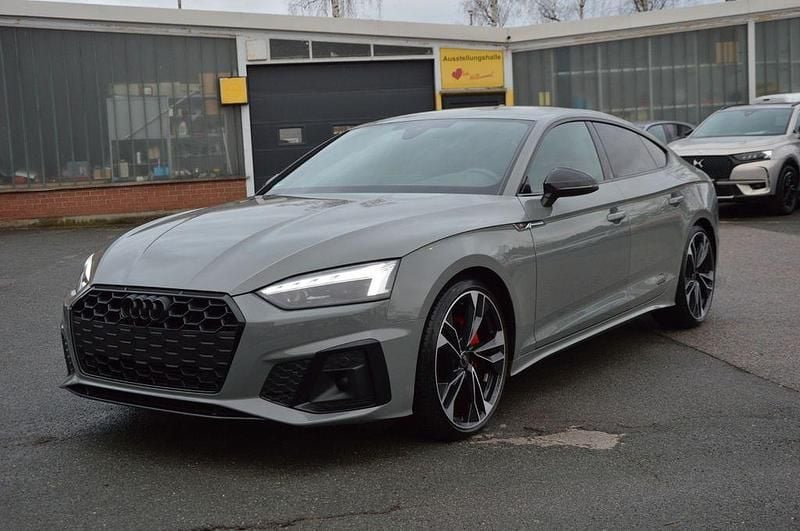 Grau Gebraucht 2022 Audi A5 S-Line Limousine | 36.900 € (Guter Preis) - Bild 1/4