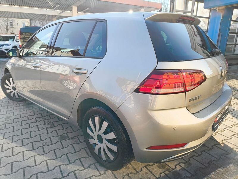 Gebraucht VW Golf VII 150 PS (110 kW) 2018 Silber Limousine