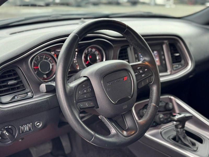 Gebraucht Dodge Challenger SXT 309 PS (227 kW) 2015 Grau Coupé