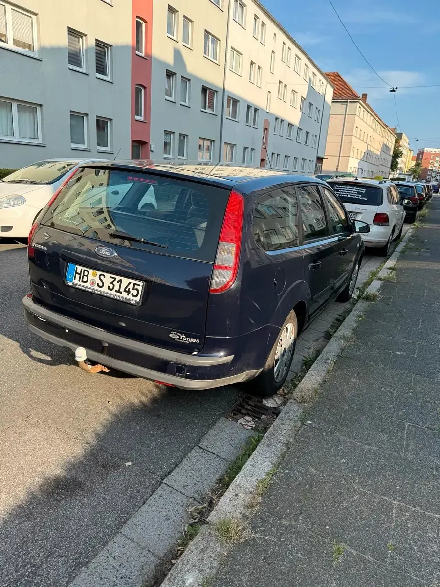Gebraucht Ford Focus 101 PS (74 kW) 2006 Blau Kombi