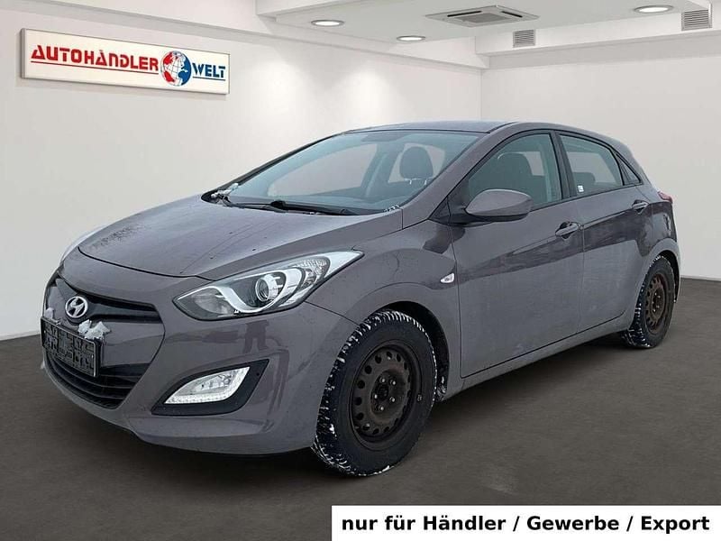 Gebraucht Hyundai i30 Edition 99 PS (72 kW) 2014 Braun Limousine