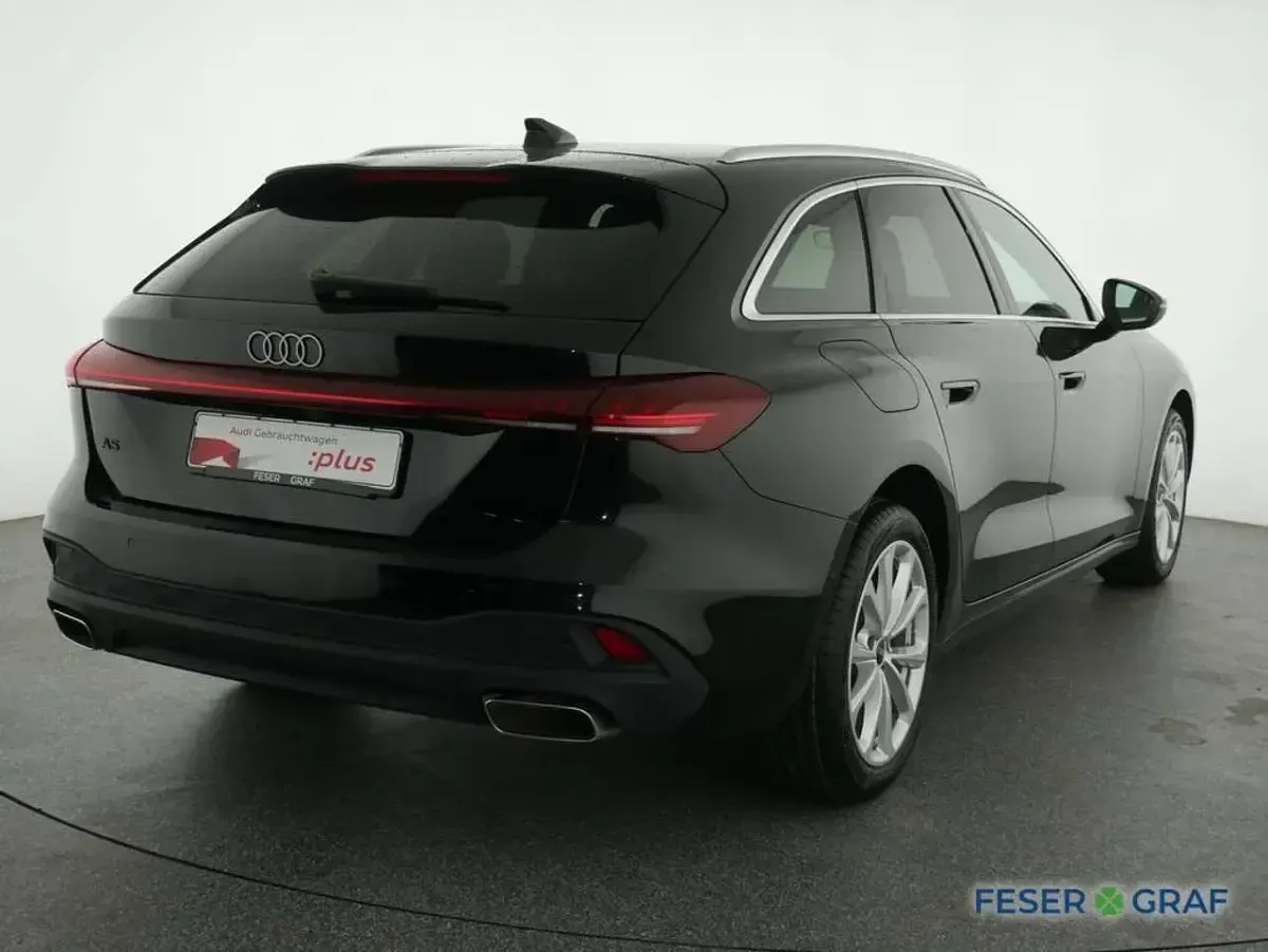 Gebraucht Audi A5 Business 150 PS (110 kW) 2025 Mythosschwarz metallic Kombi