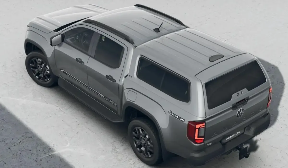 Neu VW Amarok Dark Label 241 PS (177 kW) 2026 Dark grey metallic Pickup