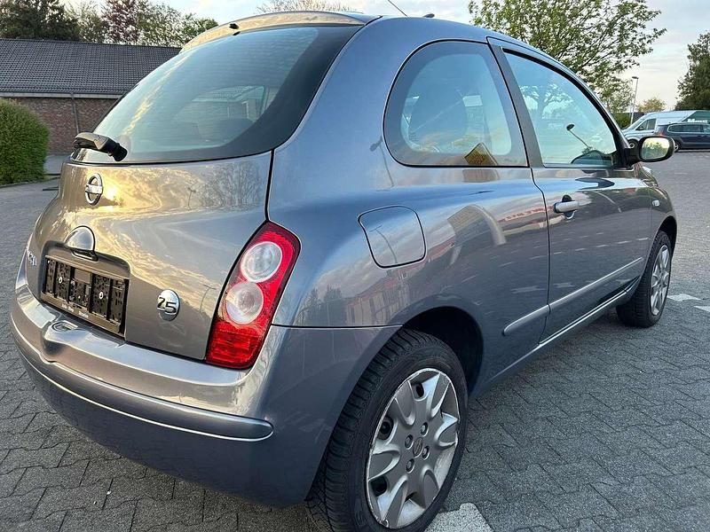 Gebraucht Nissan Micra 65 PS (47 kW) 2009 Grau metallic Coupé
