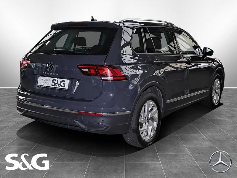 Gebraucht VW Tiguan Active 150 PS (110 kW) 2022 Uranograu SUV