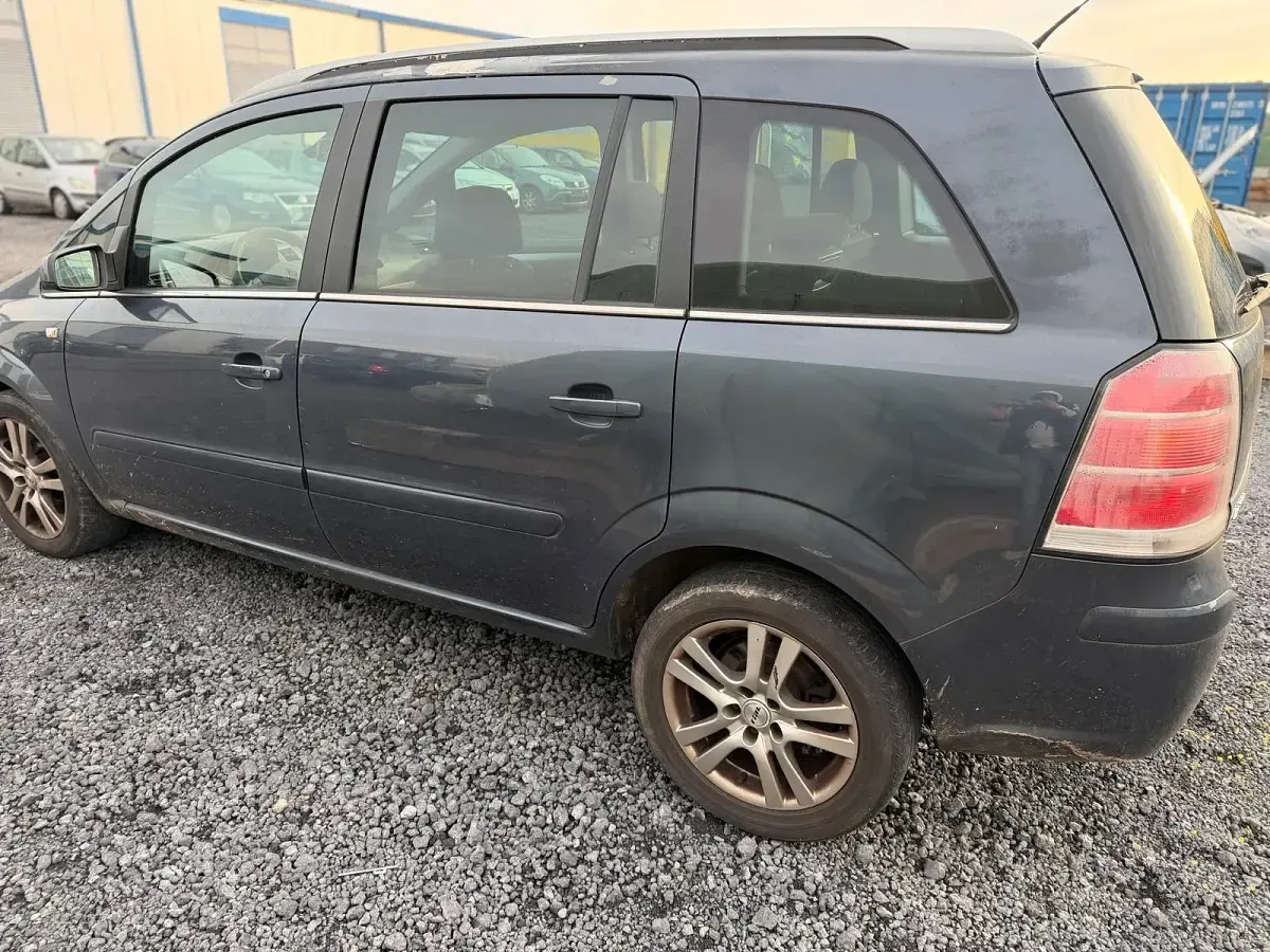 Second-hand Opel Zafira 2007 Gri Monovolum
