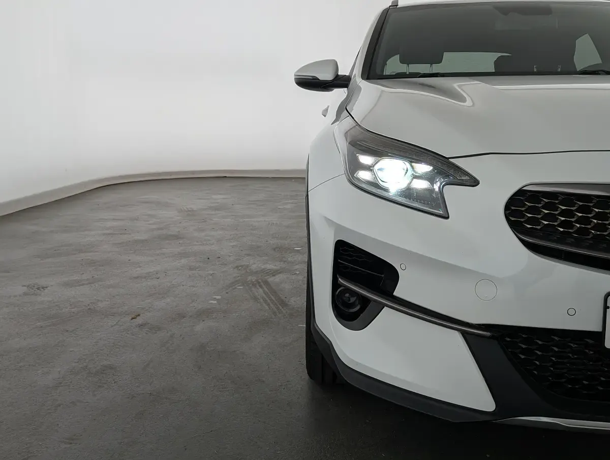 Gebraucht Kia XCeed Xdition 204 PS (150 kW) 2021 Deluxe white SUV