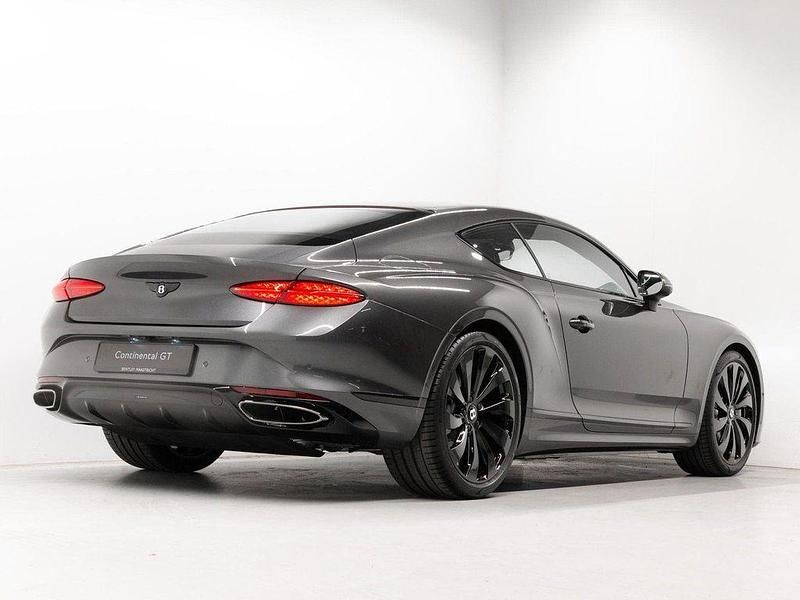 Neu Bentley Continental 680 PS (500 kW) 2026 Grau