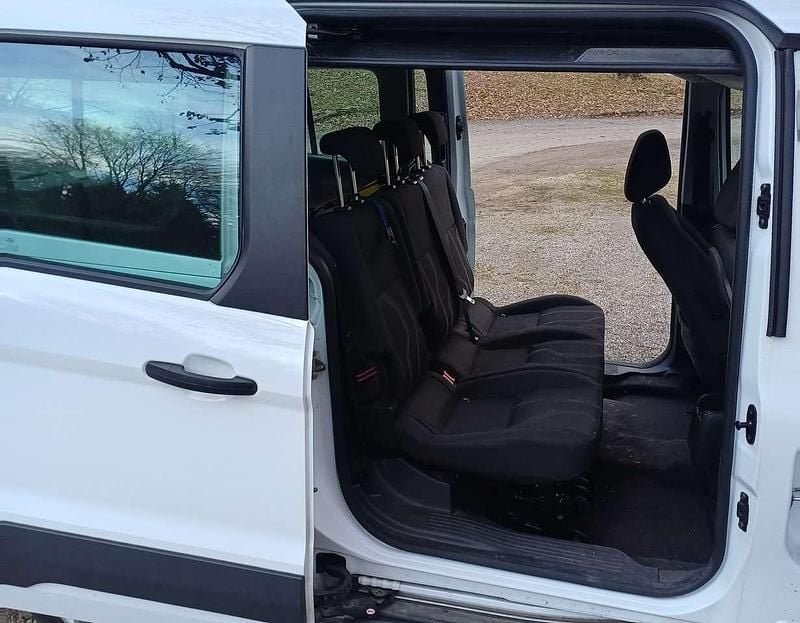 Gebraucht Ford Tourneo Trend 120 PS (88 kW) 2016 Weiß Kombi