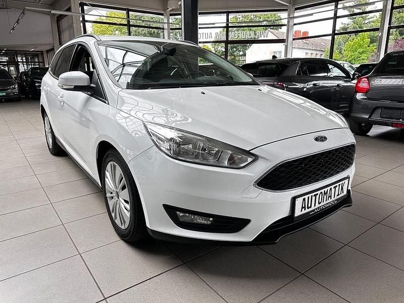 Weiß Gebraucht 2015 Ford Focus Business Edition Limousine | 6.890 € (Etwas zu teuer) - Bild 1/4