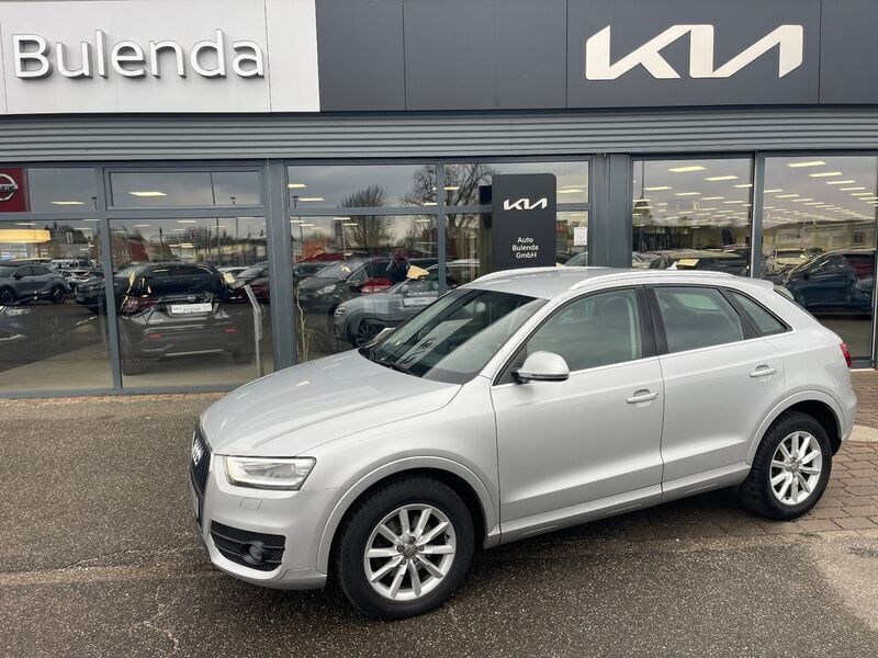 Silber Gebraucht 2012 Audi Q3 Ambiente SUV | 16.970 € (Teuer) - Bild 1/4