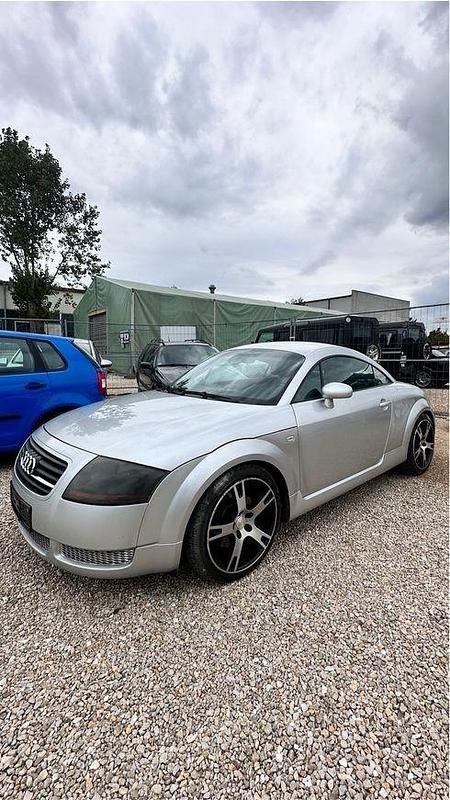 Silber Gebraucht 1999 Audi TT Coupé | 2.399 € (Superpreis) - Bild 1/4