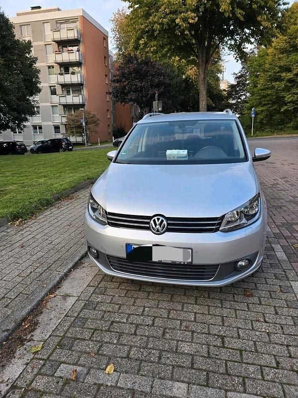 Silber Gebraucht 2015 VW Touran Van / Kleinbus | 7.500 € (Superpreis) - Bild 1/4