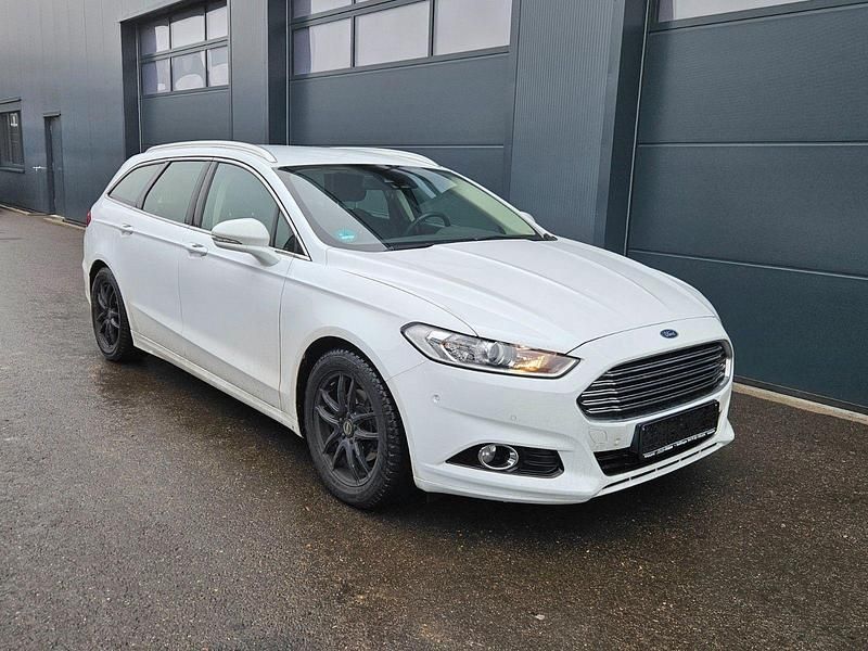 Weiß Gebraucht 2015 Ford Mondeo Titanium Kombi | 9.950 € (Superpreis) - Bild 1/4