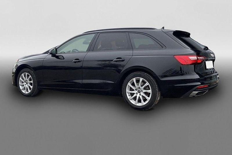 Gebraucht Audi A4 150 PS (110 kW) 2022 Schwarz Kombi