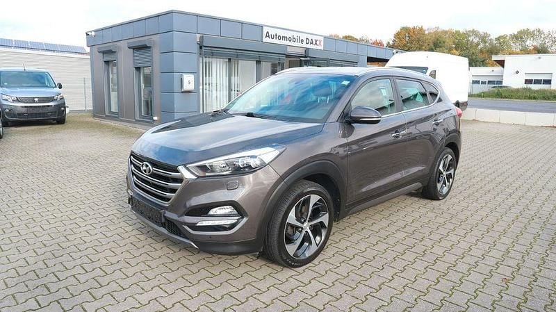 Braun Gebraucht 2016 Hyundai Tucson Premium SUV | 14.900 € (Guter Preis) - Bild 1/4