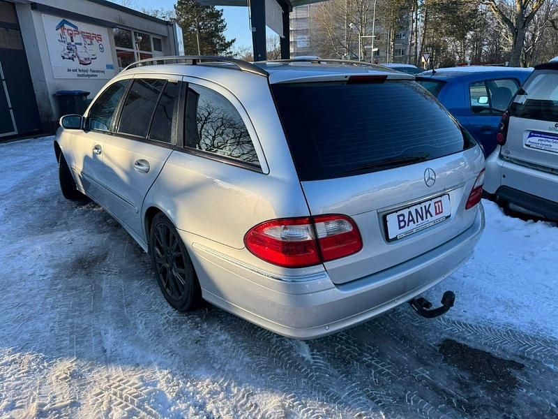 Gebraucht Mercedes E280 231 PS (169 kW) 2006 Silber Kombi