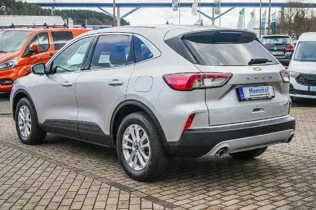 Gebraucht Ford Kuga Titanium 150 PS (110 kW) 2020 Silber SUV