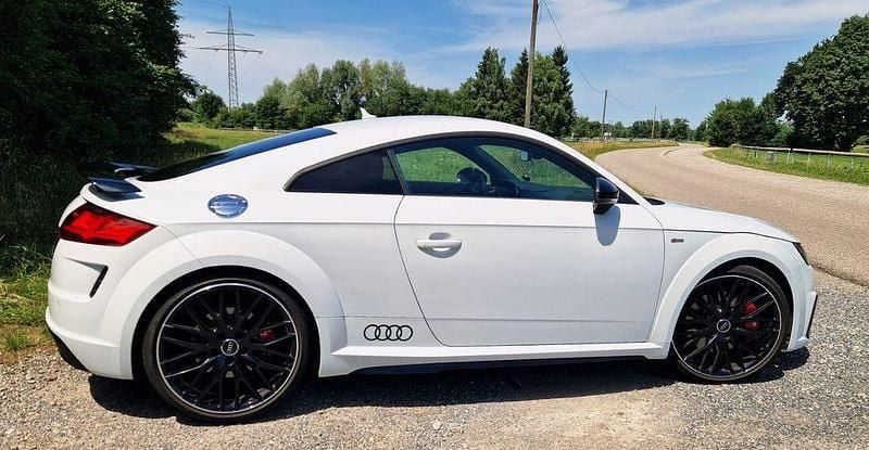 Weiß Gebraucht 2021 Audi TT Competition Coupé | 36.300 € (Guter Preis) - Bild 1/4