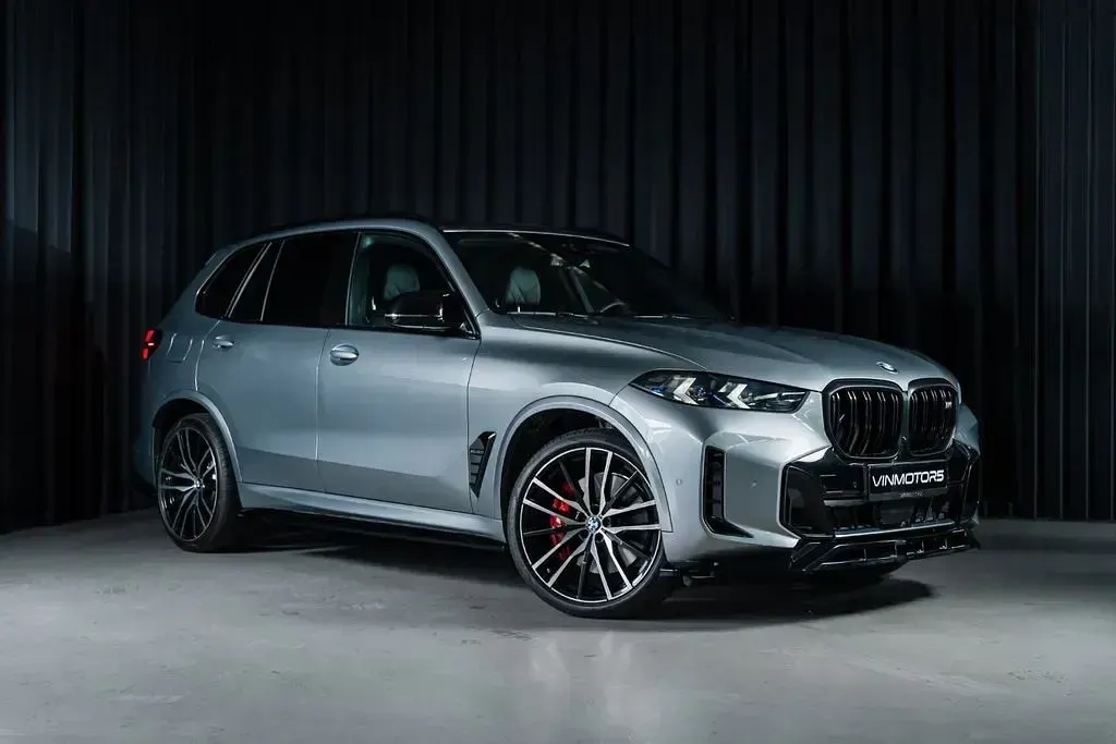 Gebraucht BMW X5 Performance 530 PS (389 kW) 2024 Grau SUV