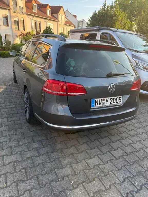 Gebraucht VW Passat Comfortline 140 PS (102 kW) 2012 Limousine