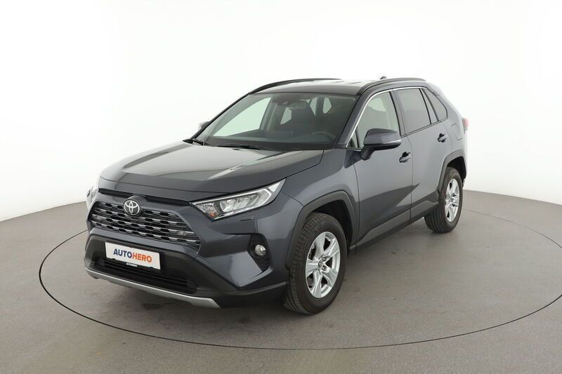 Grau Gebraucht 2020 Toyota RAV4 SUV | 24.030 € (Superpreis) - Bild 1/4