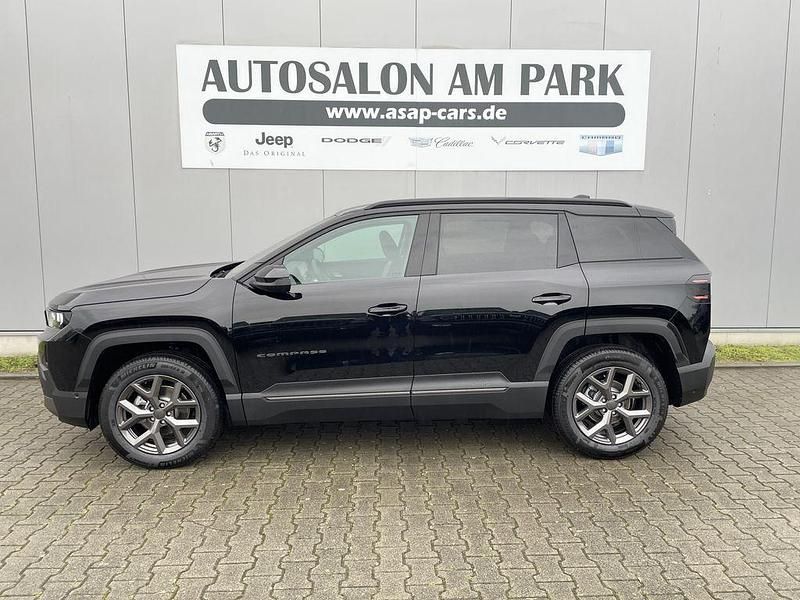 Neu Jeep Compass 145 PS (106 kW) 2026 Schwarz SUV