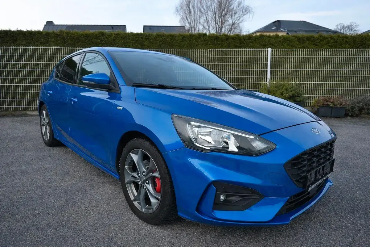 Gebraucht Ford Focus ST-Line 125 PS (91 kW) 2019 Blau Limousine