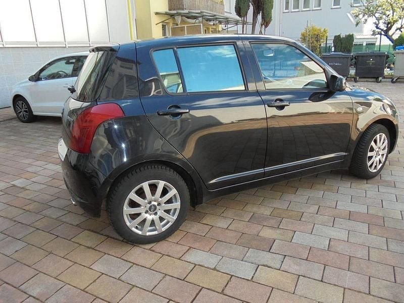 Gebraucht Suzuki Swift Comfort 92 PS (67 kW) 2007 Schwarz Kleinwagen