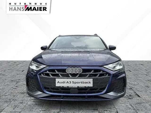 Gebraucht Audi A3 S-Line 150 PS (110 kW) 2025 Navarrablau metallic Limousine