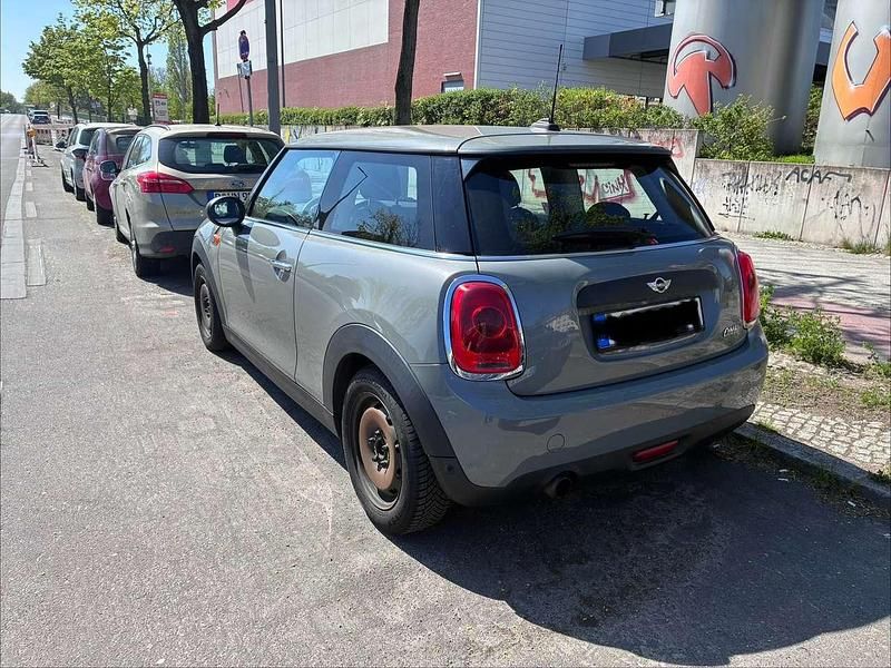 Usado Mini ONE 102 HP (75 kW) 2016 Cinzento Citadino