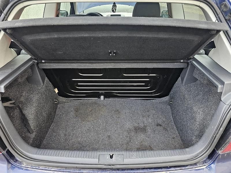 Gebraucht VW Polo 55 PS (40 kW) 2002 Blau Kleinwagen