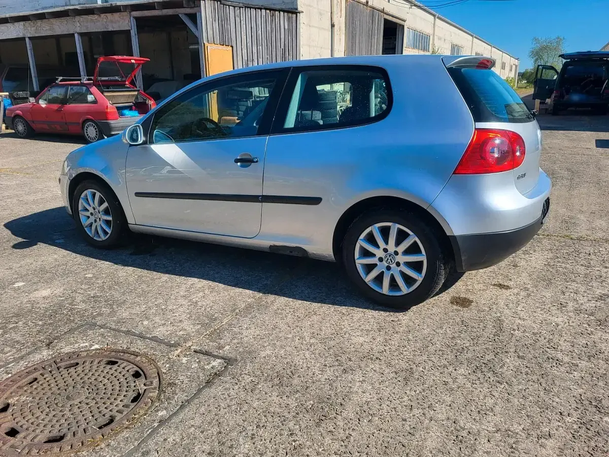 Gebraucht VW Golf IV 75 PS (55 kW) 2004 Silber Coupé