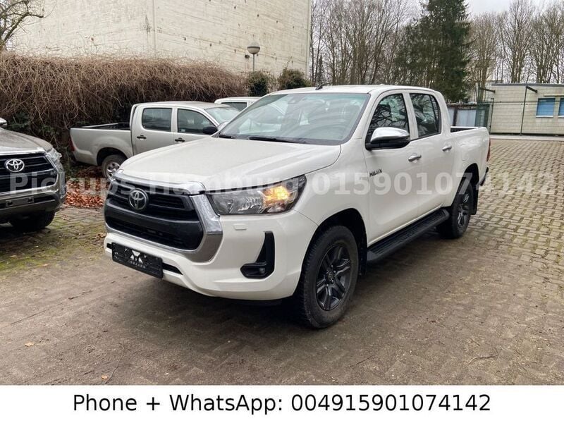 Silber metallic Gebraucht 2007 Toyota HiLux Abholung | 34.000 € - Bild 1/4