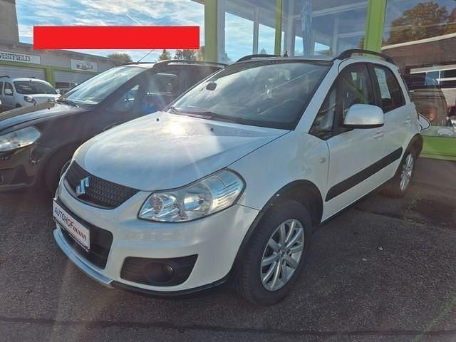 Weiß Gebraucht 2013 Suzuki SX4 SUV | 6.900 € (Fairer Preis) - Bild 1/4
