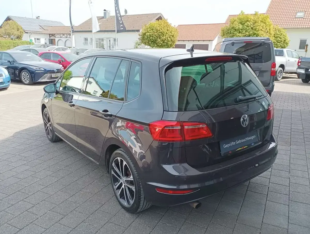 Gebraucht VW Golf VII LOUNGE 110 PS (80 kW) 2015 Kryptongrau metallic Kombi
