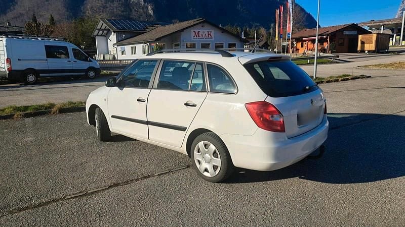Gebraucht Skoda Fabia 75 PS (55 kW) 2012 Weiß Kombi