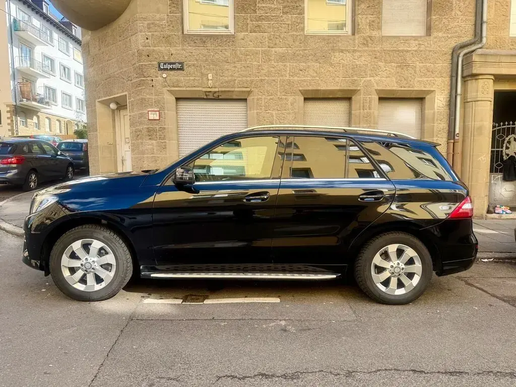 Gebraucht Mercedes ML350 AMG line 258 PS (189 kW) 2015 Schwarz SUV