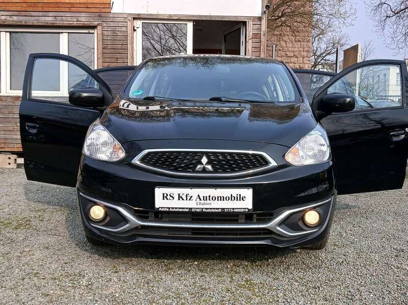 Schwarz Gebraucht 2016 Mitsubishi Space Star Top Limousine | 6.500 € (Fairer Preis) - Bild 1/4